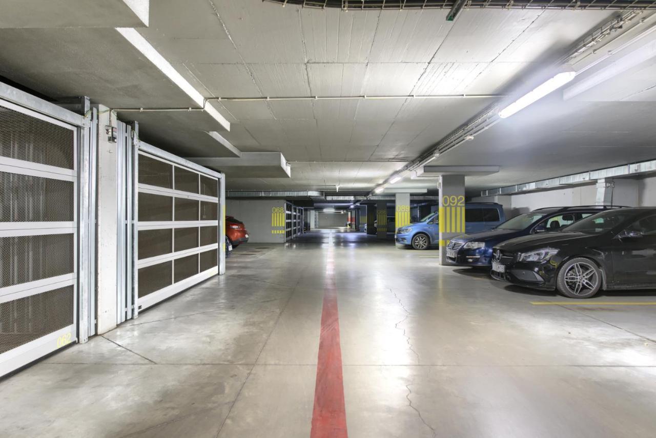 City Center Apartament Parking By Impero Poznaň Exteriér fotografie